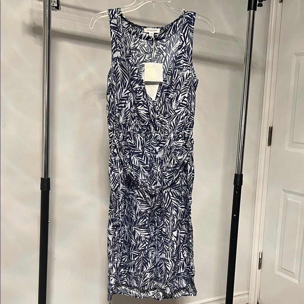 beachlunchlounge Navy and White Leaf Print Midi Dress